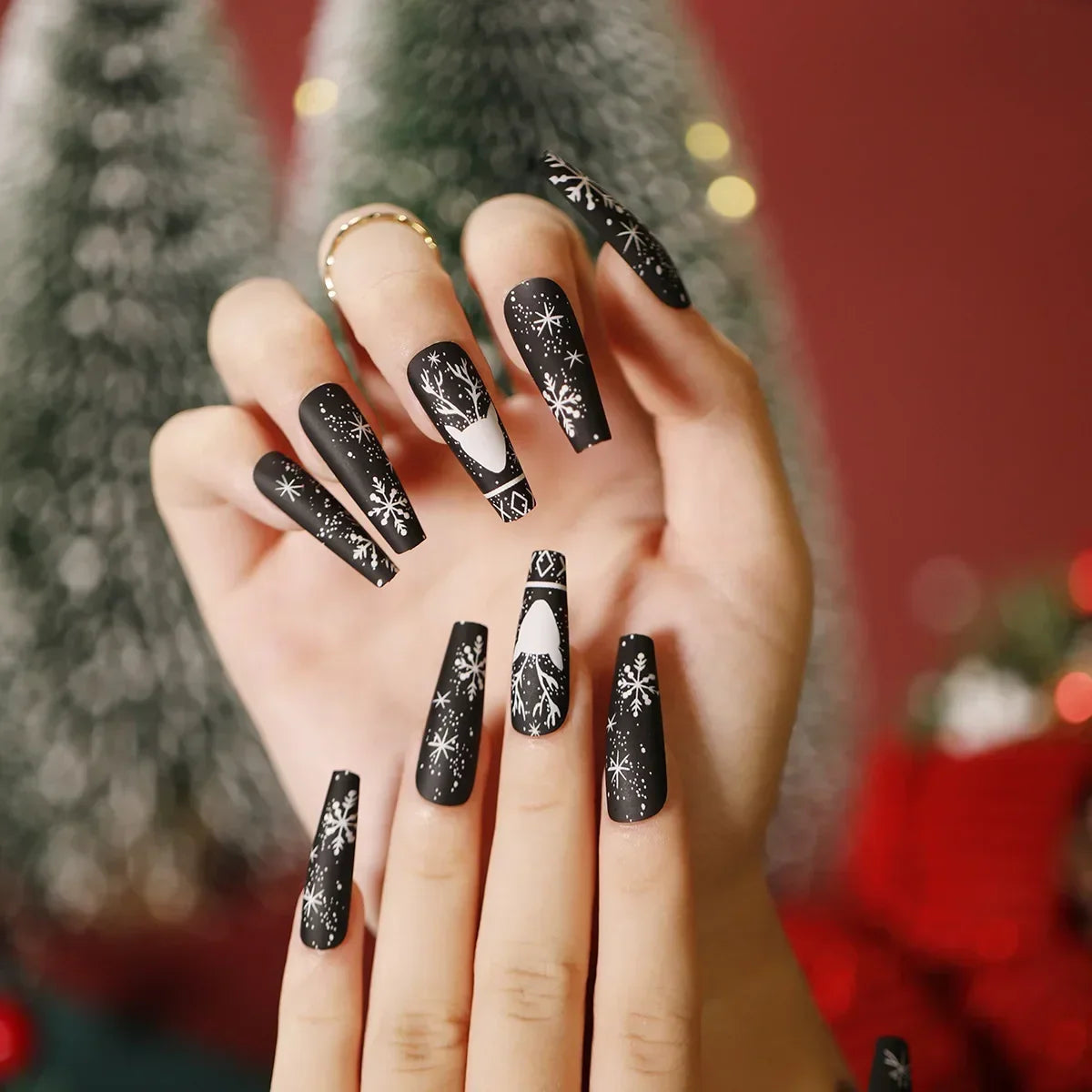 Gold Powder Christmas Fake Nails-56